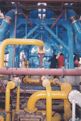 Industrial plant installation with mechanical piping